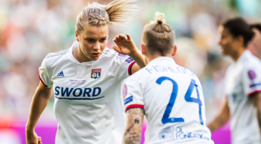 Lyon explose Hjörring !