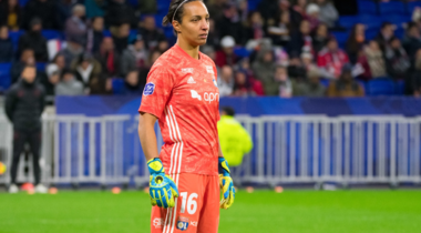 Bouhaddi :  « les états d’esprit changent au sujet du poste de gardienne »