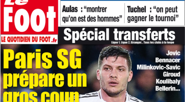Retrouvez Le journal LE FOOT chez votre marchand de journaux